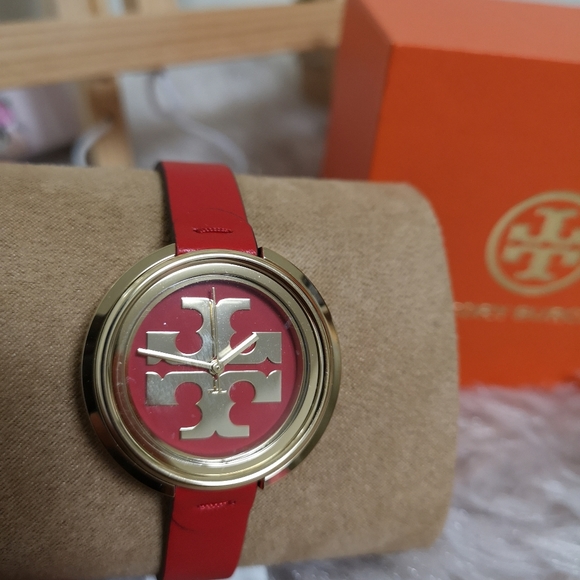 Tory Burch Watch - Picture 2 of 2